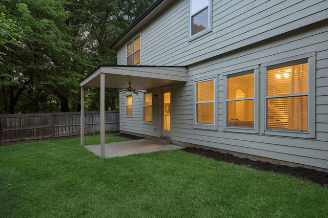 916 Starling Lane, Aubrey, TX 76227