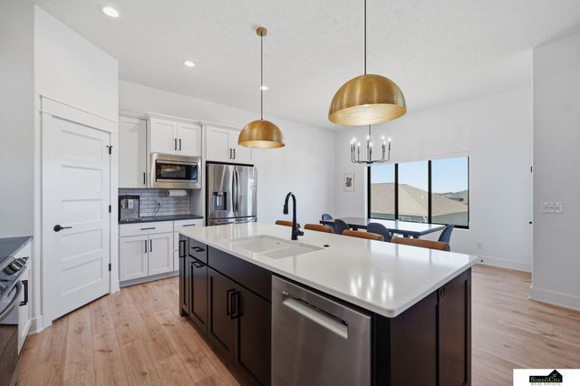 9505 Estela Avenue, Lincoln, NE 68516