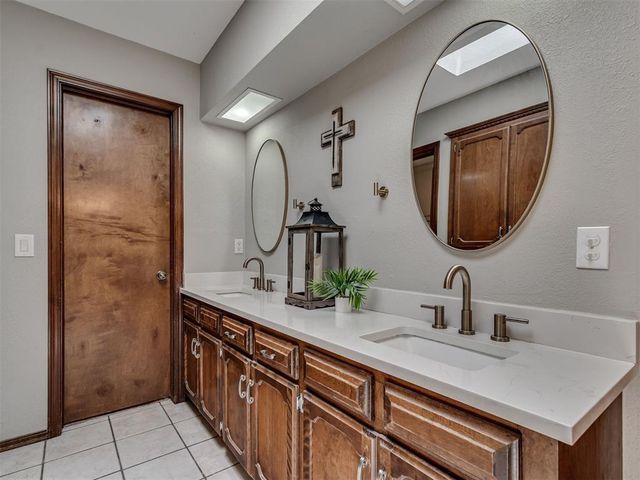 800 Rock Hollow Road, Edmond, OK 73034