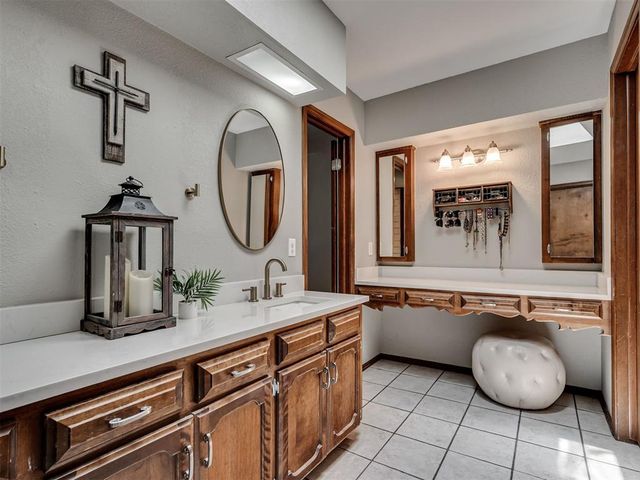 800 Rock Hollow Road, Edmond, OK 73034