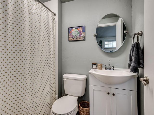 800 Rock Hollow Road, Edmond, OK 73034