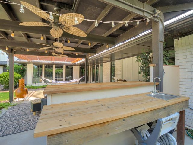 800 Rock Hollow Road, Edmond, OK 73034