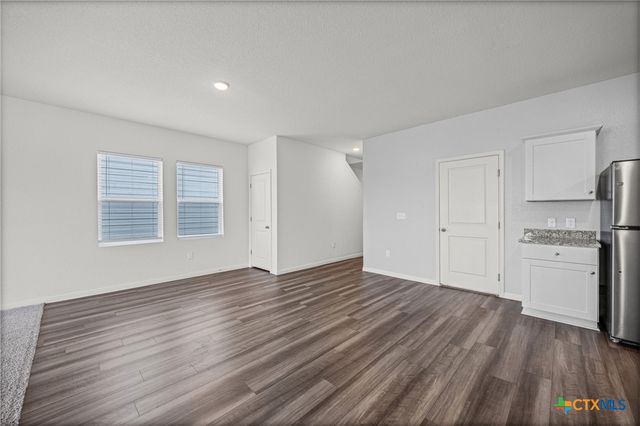 231 Enforcer Loop, Jarrell, TX 76537