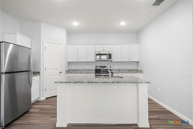 231 Enforcer Loop, Jarrell, TX 76537