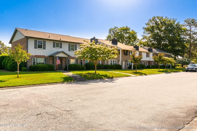 32 Scott Street, Greenville, NC 27858
