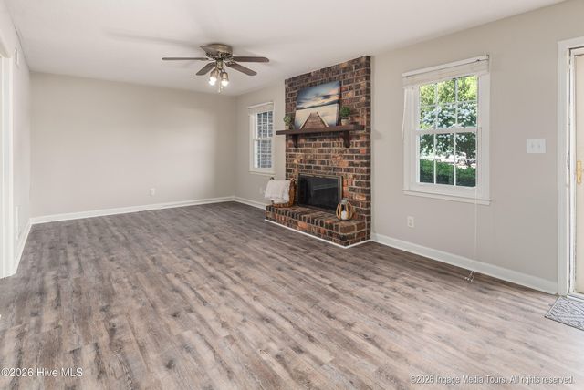 32 Scott Street, Greenville, NC 27858