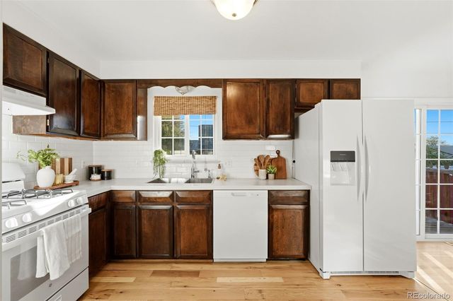 391 S Tucson Way, Aurora, CO 80012