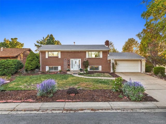 391 S Tucson Way, Aurora, CO 80012