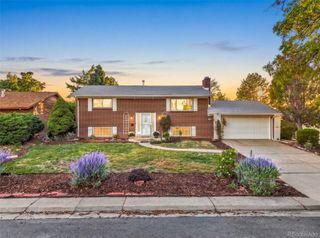 391 S Tucson Way, Aurora, CO 80012