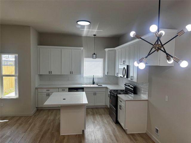 9713 Cargil, Houston, TX 77029