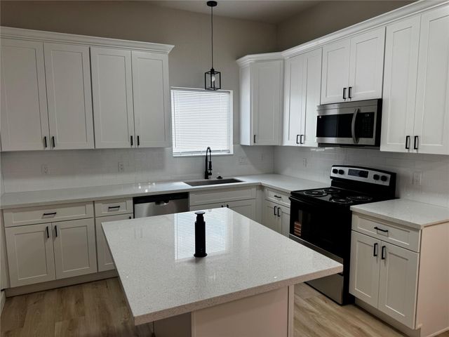 9713 Cargil, Houston, TX 77029