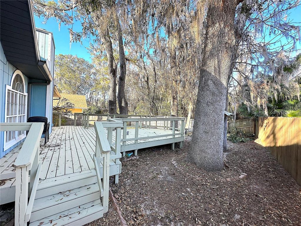 Image 19 of property listing at 4151 NW 59TH TERRACE, Gainesville, FL 32606