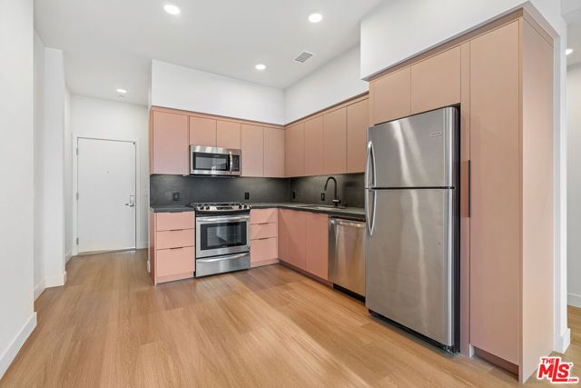 10601 Washington Boulevard 217, Culver City, CA 90232