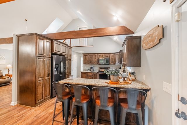 255 Flora Ln, Manchester, TN 37355