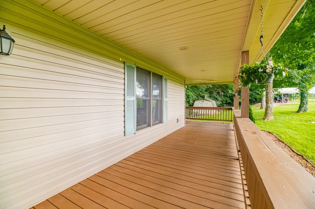 255 Flora Ln, Manchester, TN 37355