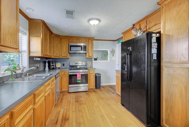 108 Merritt Street, Dayton, TX 77535