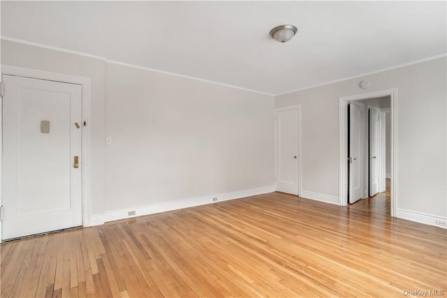 254 Martine Avenue 6A, White Plains, NY 10601