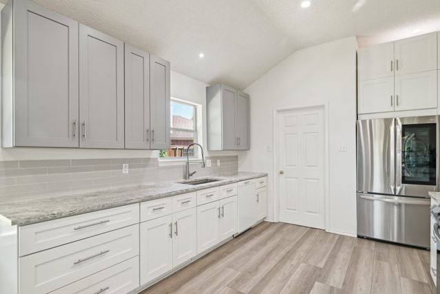 7610 Yorkmeadow Drive, Arlington, TX 76001