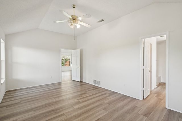 7610 Yorkmeadow Drive, Arlington, TX 76001