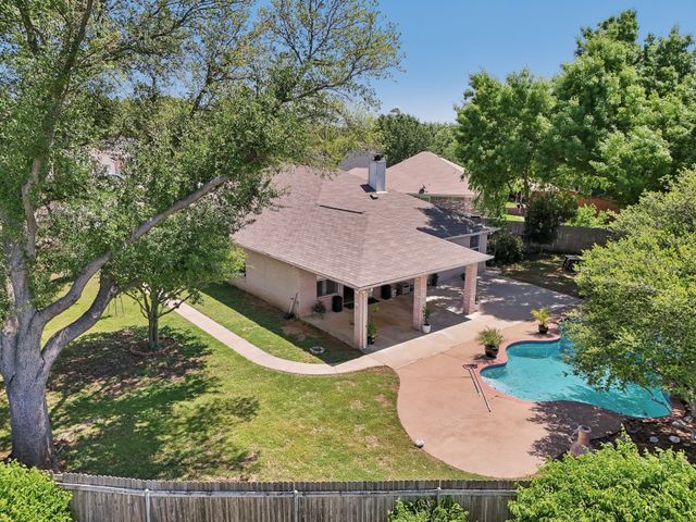 7610 Yorkmeadow Drive, Arlington, TX 76001