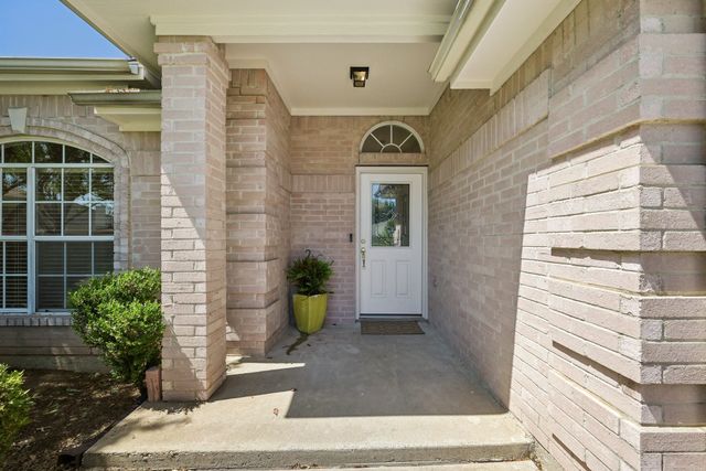 7610 Yorkmeadow Drive, Arlington, TX 76001