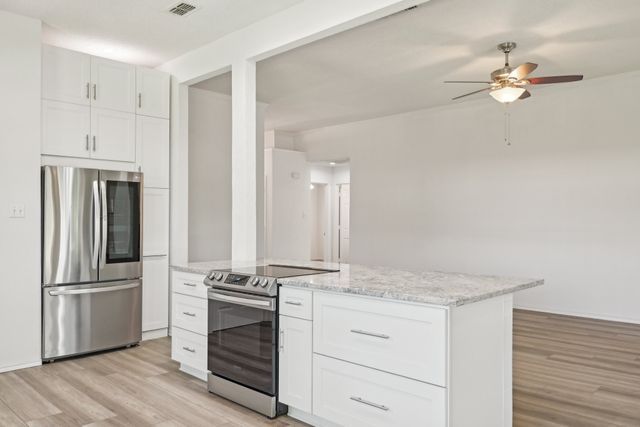 7610 Yorkmeadow Drive, Arlington, TX 76001