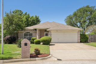 7610 Yorkmeadow Drive, Arlington, TX 76001