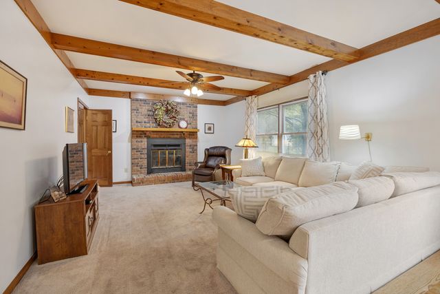 1871 Allen Drive, Geneva, IL 60134