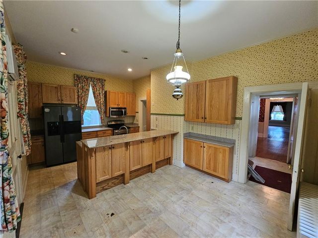 409 N Esplanade Street, Leavenworth, KS 66048