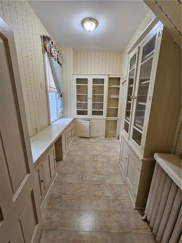 409 N Esplanade Street, Leavenworth, KS 66048