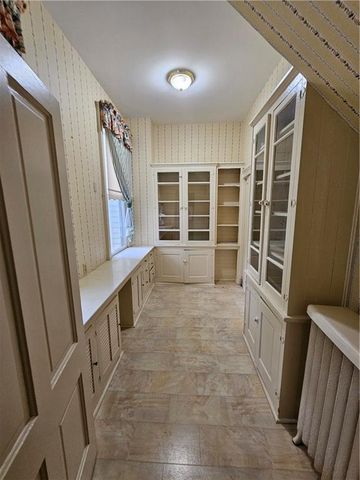 409 N Esplanade Street, Leavenworth, KS 66048