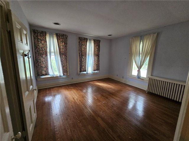 409 N Esplanade Street, Leavenworth, KS 66048