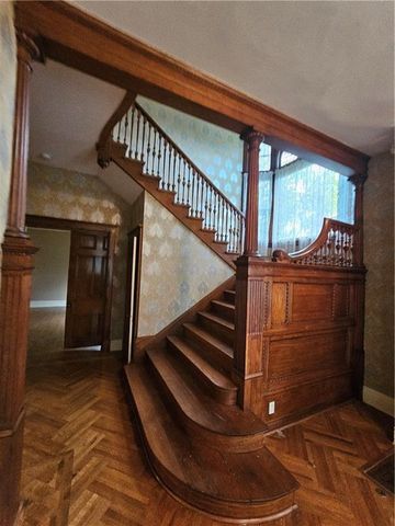 409 N Esplanade Street, Leavenworth, KS 66048