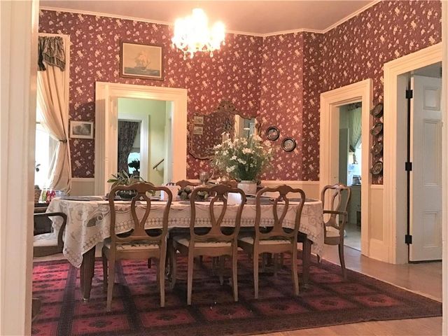 409 N Esplanade Street, Leavenworth, KS 66048