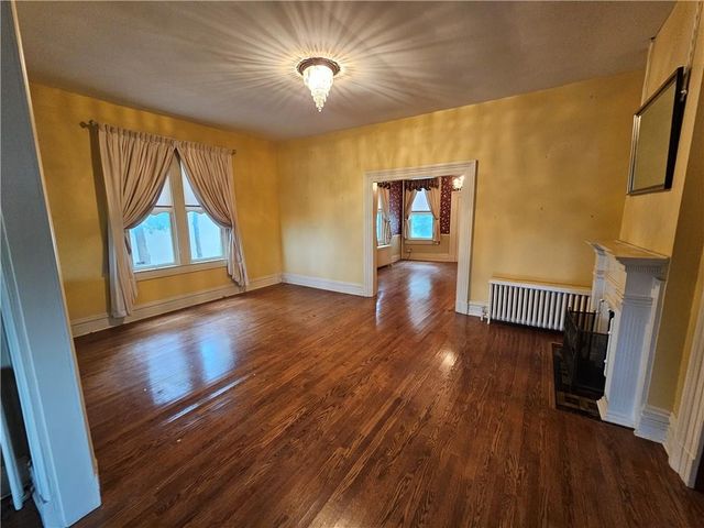 409 N Esplanade Street, Leavenworth, KS 66048