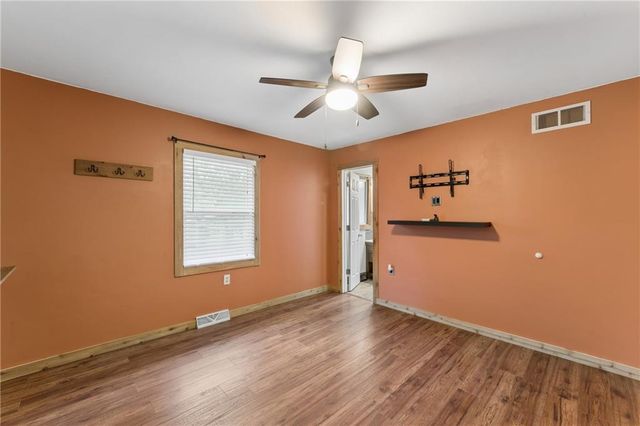 104 W Oak Street, Archie, MO 64725