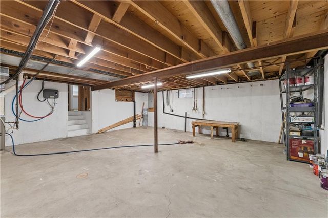 104 W Oak Street, Archie, MO 64725