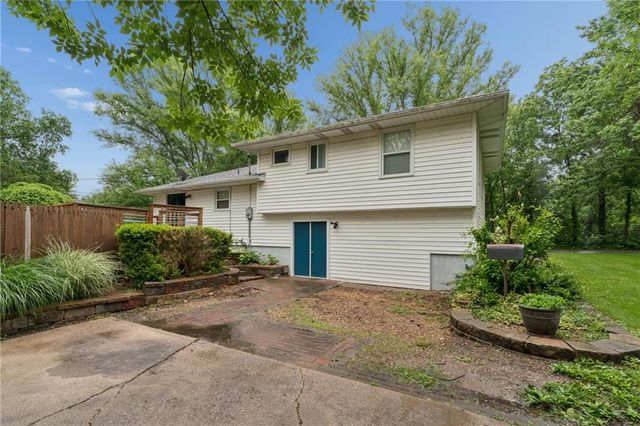 104 W Oak Street, Archie, MO 64725