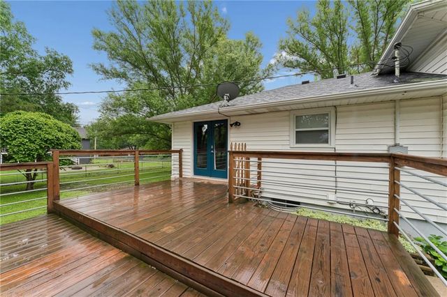 104 W Oak Street, Archie, MO 64725