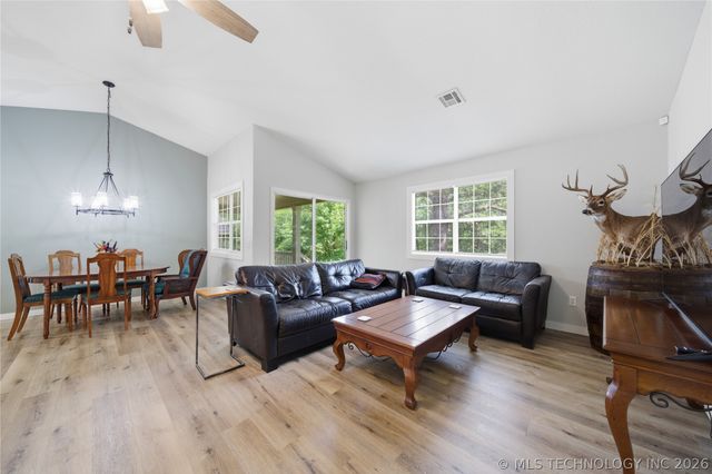 10395 S 193rd West Avenue, Kellyville, OK 74039