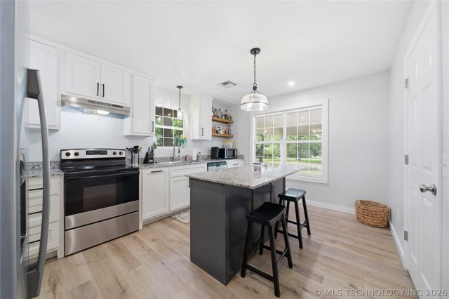 10395 S 193rd West Avenue, Kellyville, OK 74039
