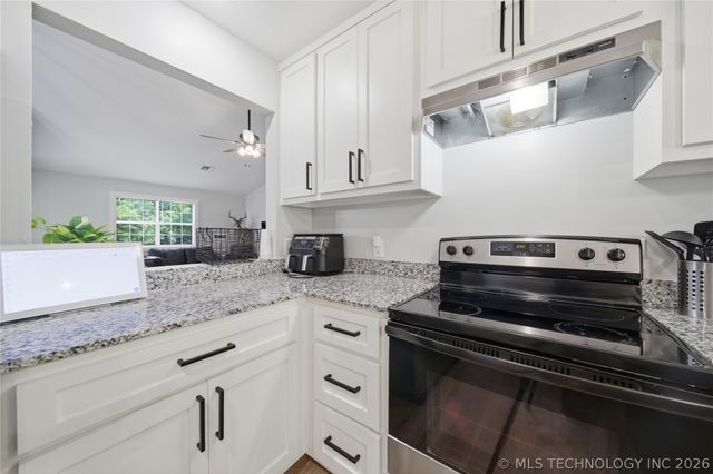 10395 S 193rd West Avenue, Kellyville, OK 74039