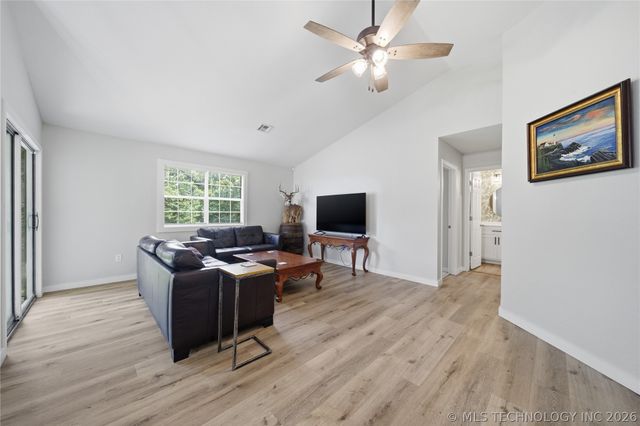 10395 S 193rd West Avenue, Kellyville, OK 74039