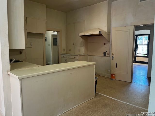 411 W Gramercy, San Antonio, TX 78212