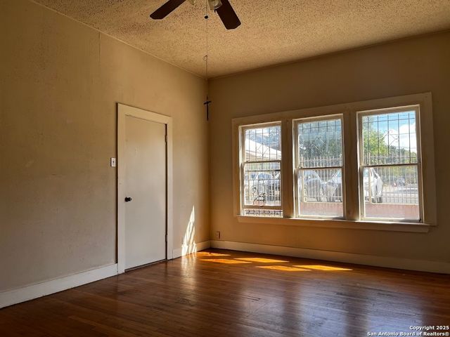 411 W Gramercy, San Antonio, TX 78212