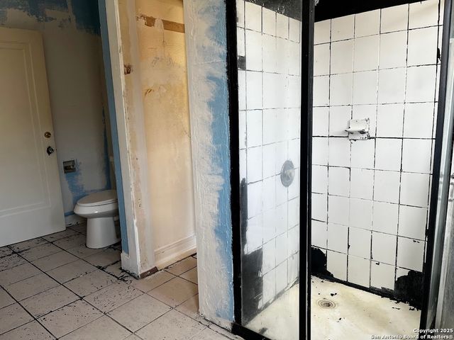 411 W Gramercy, San Antonio, TX 78212