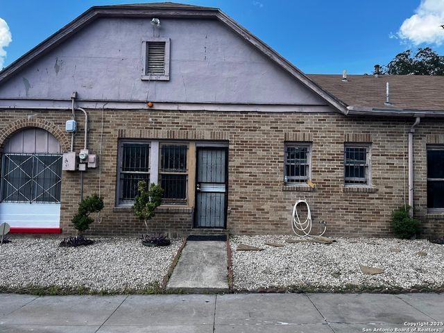 411 W Gramercy, San Antonio, TX 78212
