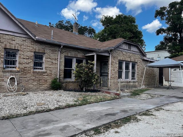 411 W Gramercy, San Antonio, TX 78212