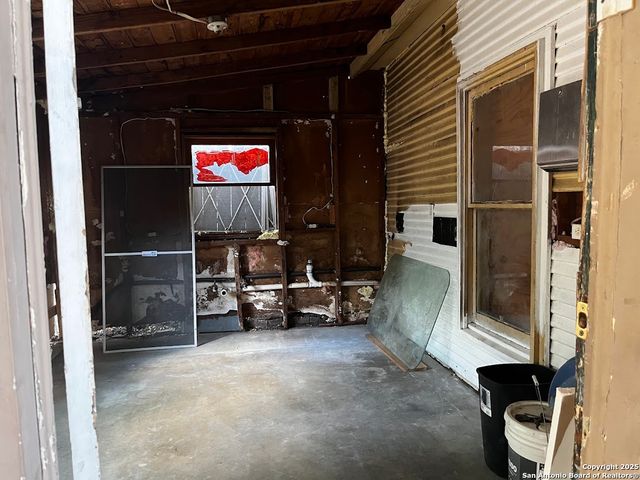 411 W Gramercy, San Antonio, TX 78212