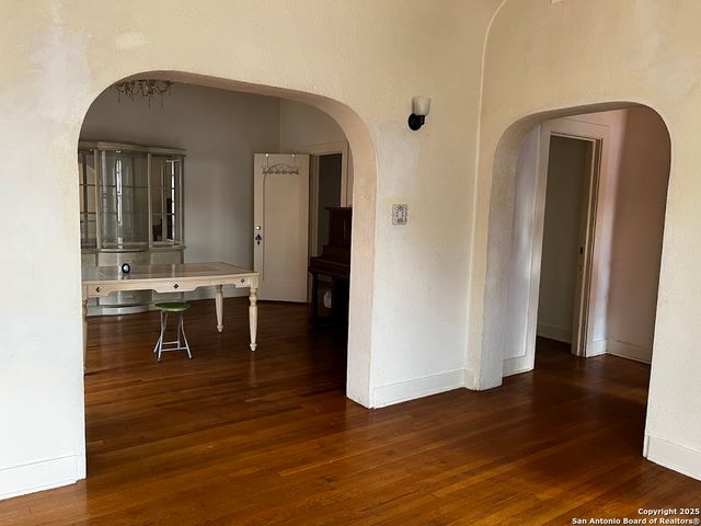 411 W Gramercy, San Antonio, TX 78212